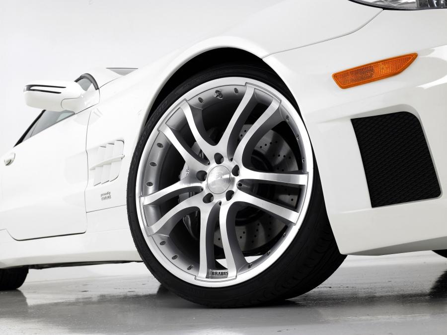  Mercedes-Benz SL-Class by BRABUS 2009 года  (фото 3 из 48)
